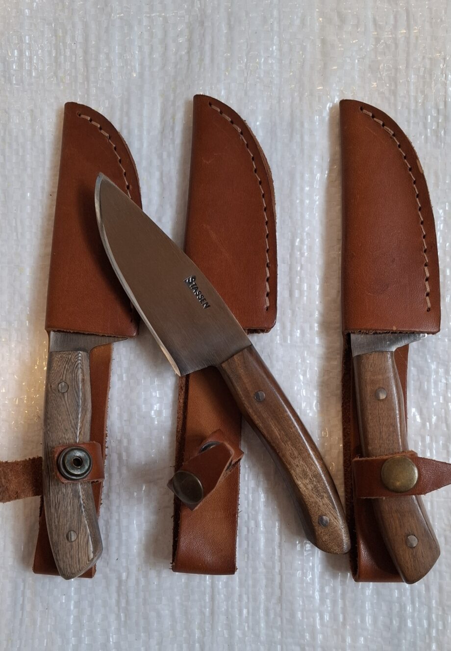 Cuchillo capador; original y cómodo para asados