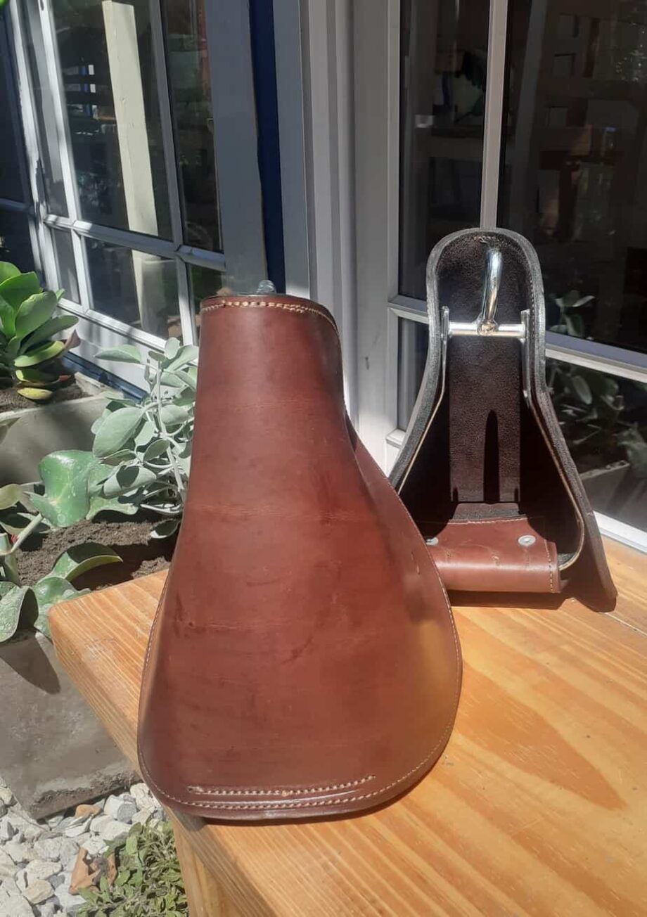 Estribo Capacho "Premium" calidad total cuero vaca y armazon reforzado - Calidad La Rodada