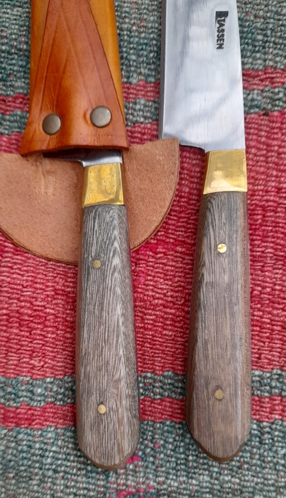 Cuchillo hoja disco arado acero al carbono 16cm - Cabo madera Guayubira tratrada c/bronce