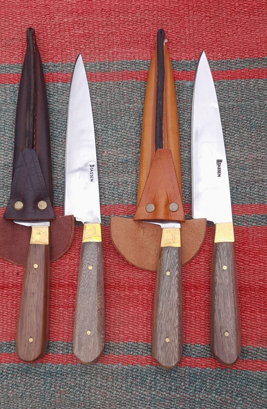 Cuchillo hoja disco arado acero al carbono 16cm - Cabo madera Guayubira tratrada c/bronce