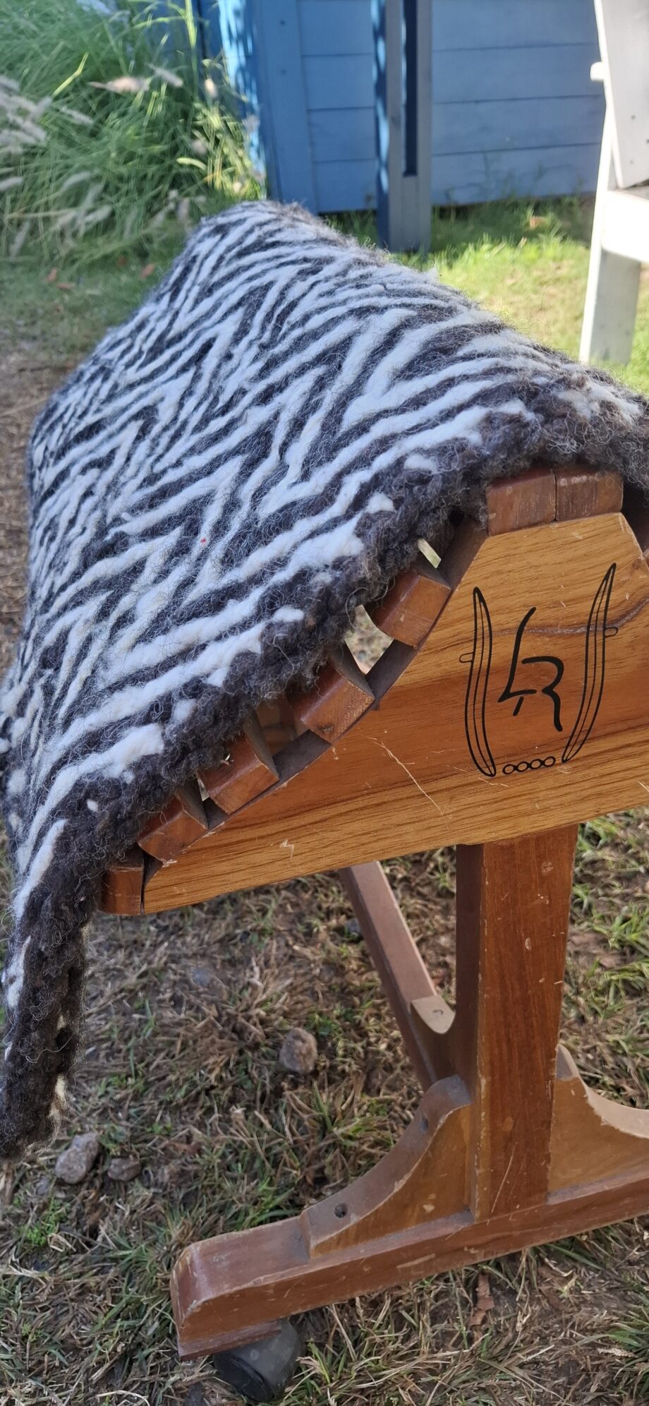 Pelera lana oveja natural - 88x65cm