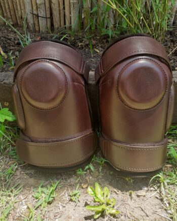 Rodillera Pro Polo cuero vacuno La Rodada