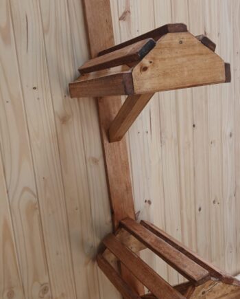 Porta Monturas / Recados en madera Eucalipto seleccionado - Alto 1.80mtr x 0,90mtr ancho y asiento de 50cm x 30cm